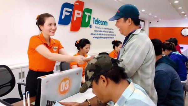 FPT Telecom Quận Gò Vấp tận tình phục vụ khách hàng.
